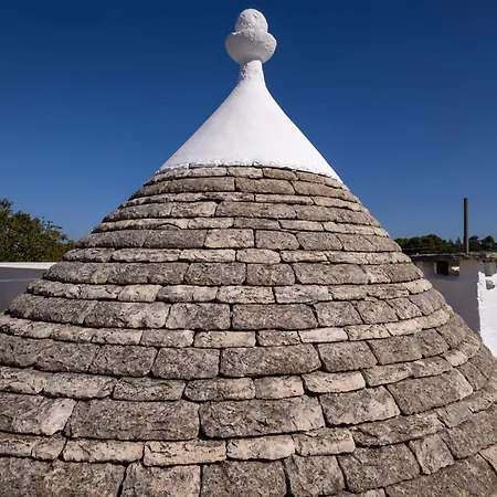 Hébergement de vacances With Trullo And Pool,